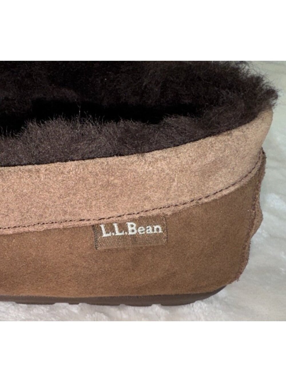 L.L.BEAN Men's Wicked Good Slippers Chocolate Brown Size 12 Lamb Fur - Picture 2 of 8